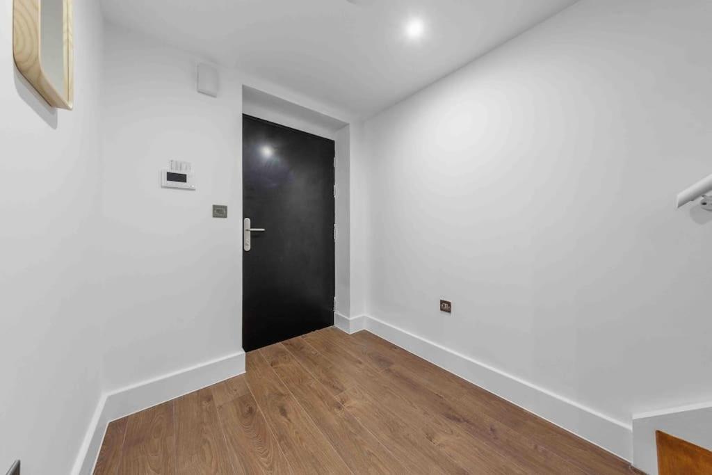 Holiday Home Sleep 8 Central London 9Elms Экстерьер фото