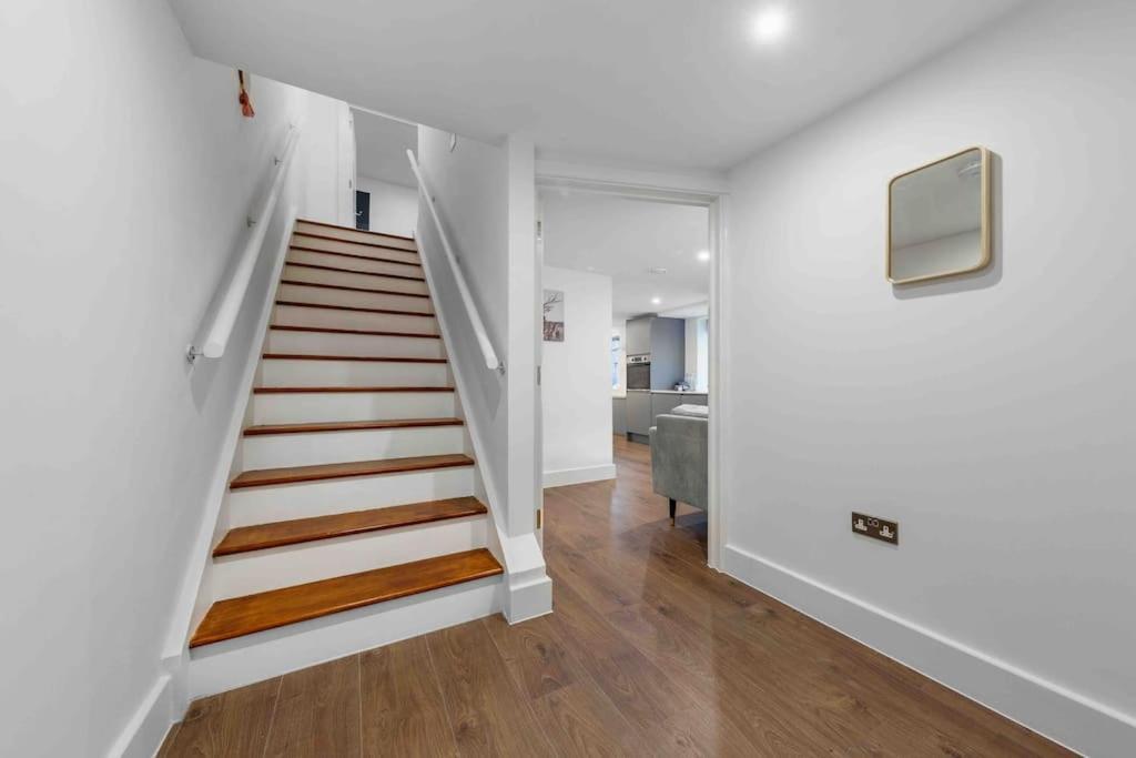 Holiday Home Sleep 8 Central London 9Elms Экстерьер фото
